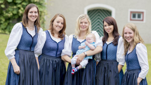 Dirndl der Marketenderinnen